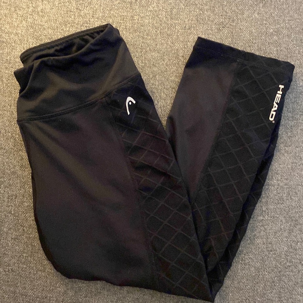 EUC capri length athletic leggings